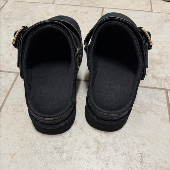 Ugg goldenstar clogs - Picture 2 of 4